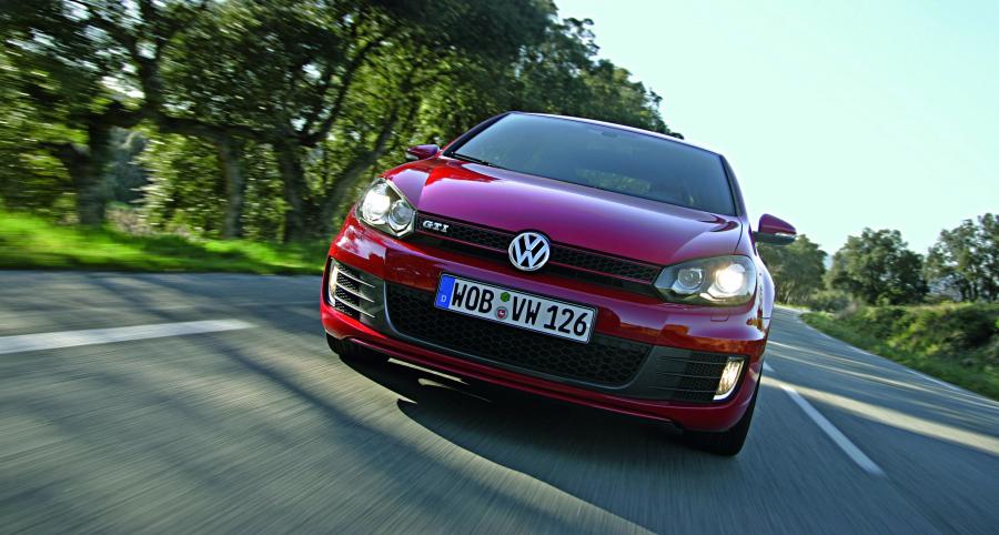  Volkswagen Golf GTi 2008 года  (фото 39 из 83)